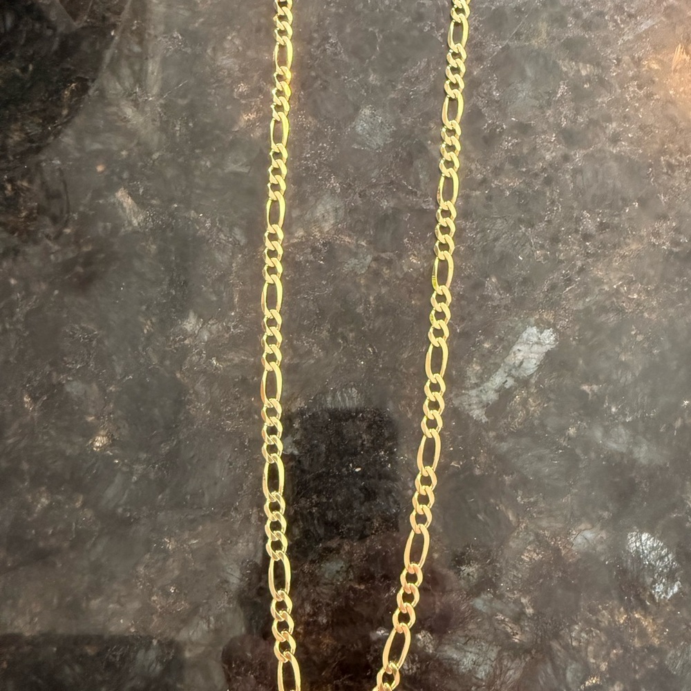 10kt solid Gold Figueroa Necklace